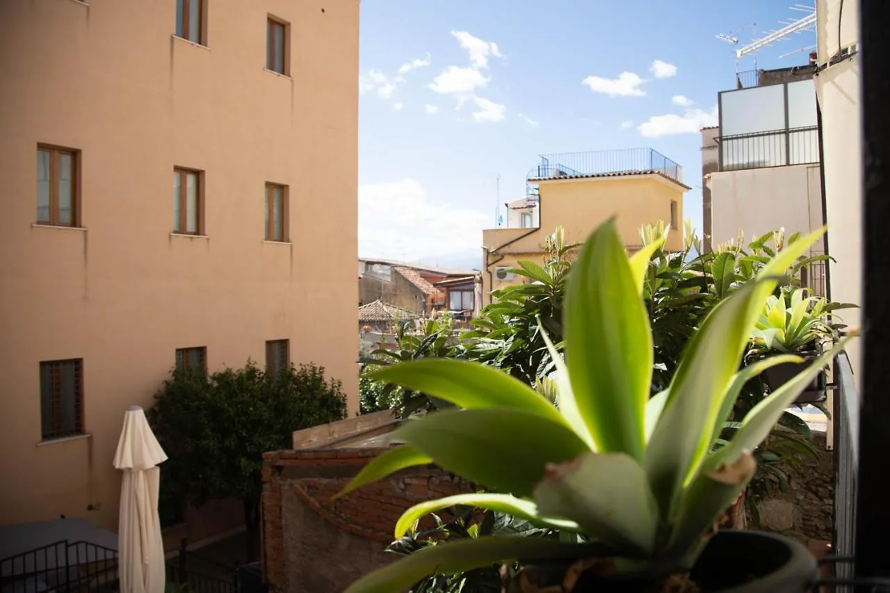 Hotel Light Garden Taormina 0*,
